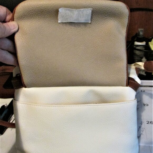 St. John's Bay Shoulder Bag - Picture 4 of 10